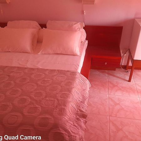 Yria Residencial Bed & Breakfast Porto Novo  Room photo