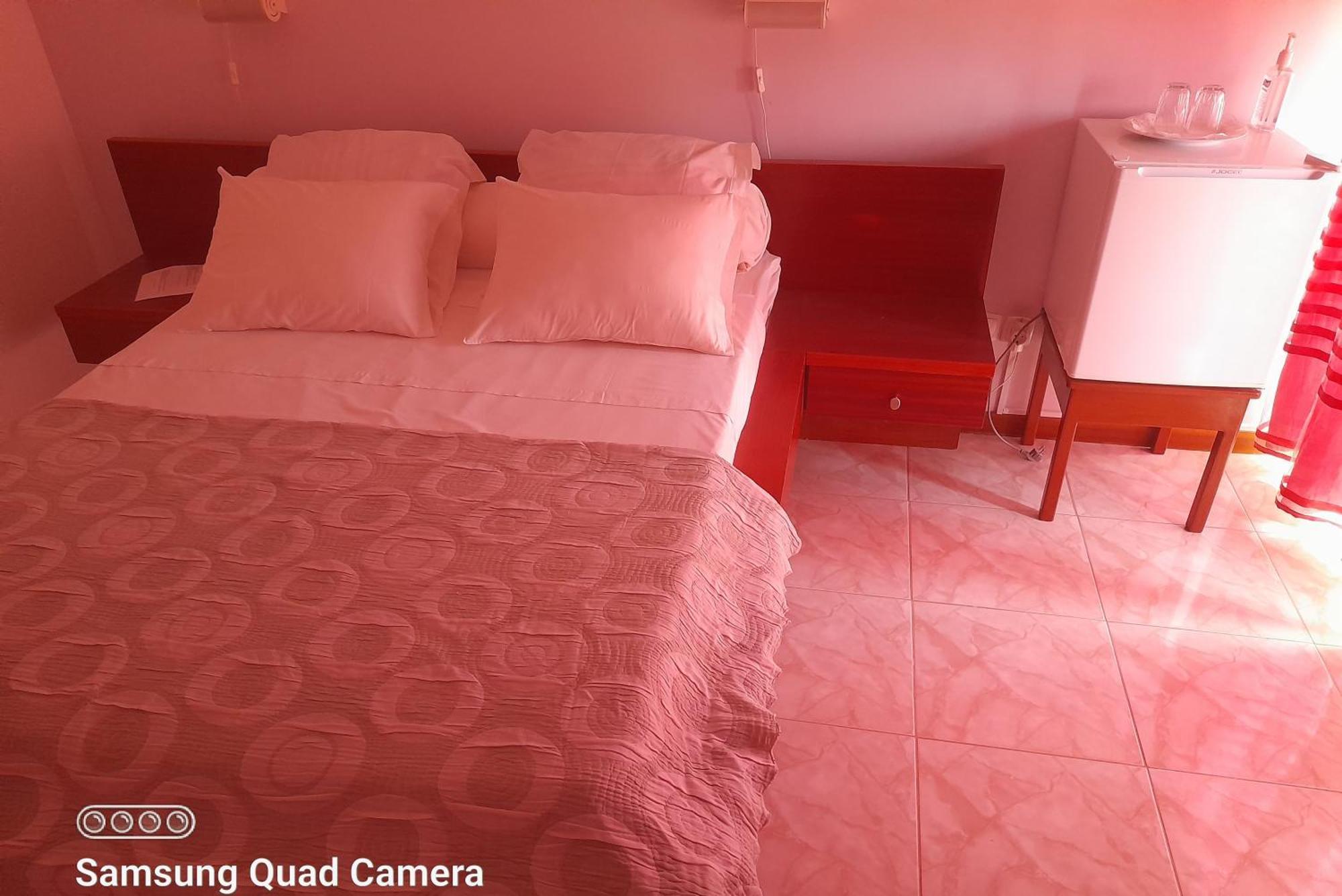 Yria Residencial Bed & Breakfast Porto Novo  Room photo